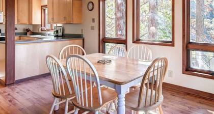 3 Bedroom Cabin in the Woods located in Yosemite Park