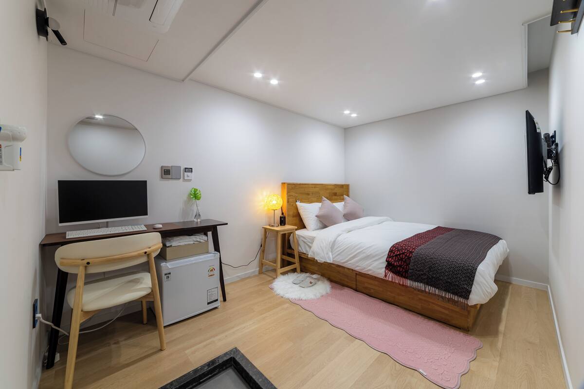 Economy Double Room (No Window)