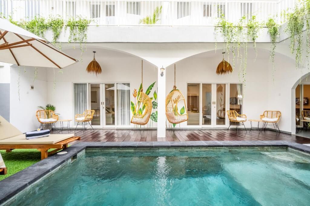 Basic Studio, Balcony, Courtyard View | Pool