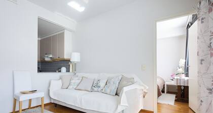 Bright 1BR Apt with Sauna & Balcony