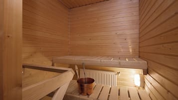 Standard-huoneisto, näköala pihalle | Sauna
