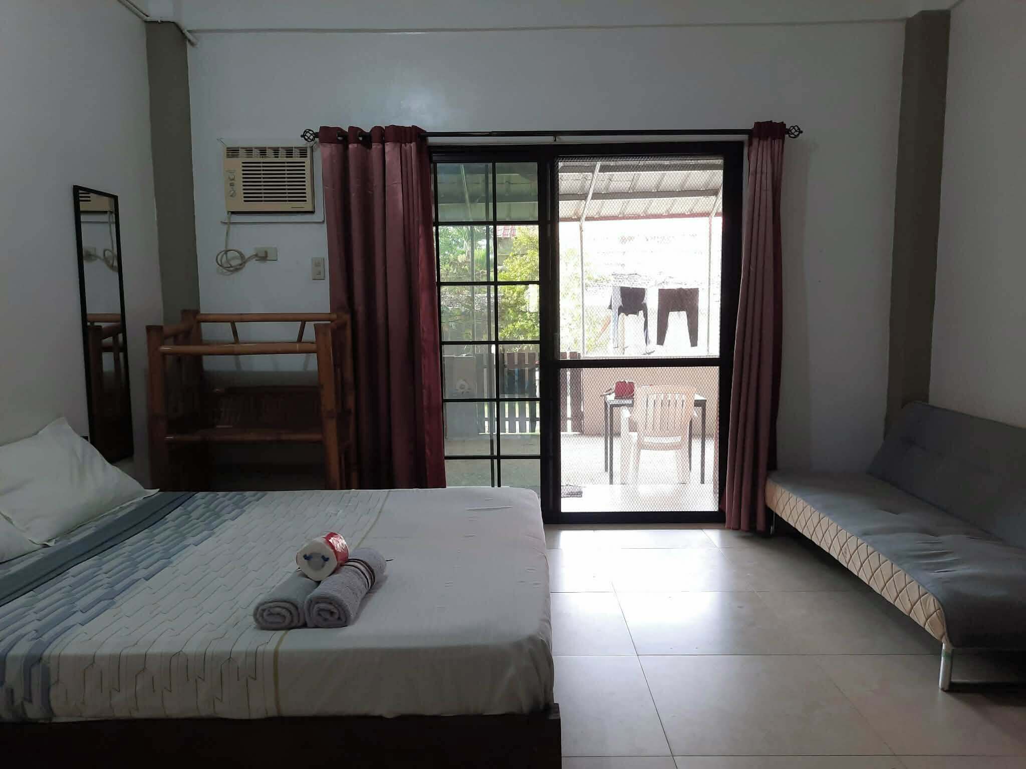 Studio, 1 keskisuuri parisänky, keittotila, pohjakerroksessa