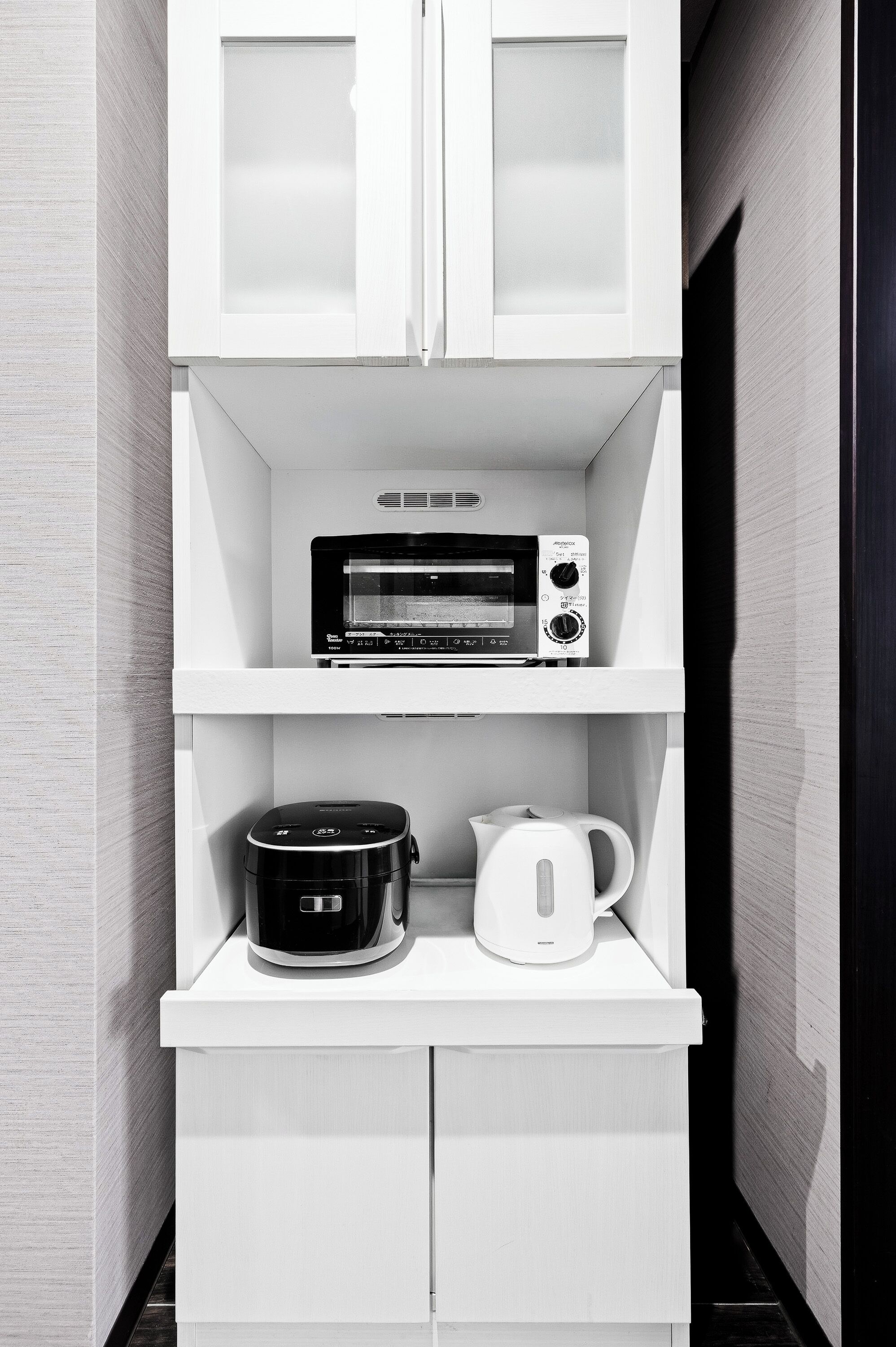 冰箱、微波炉、炉灶、厨具/餐具