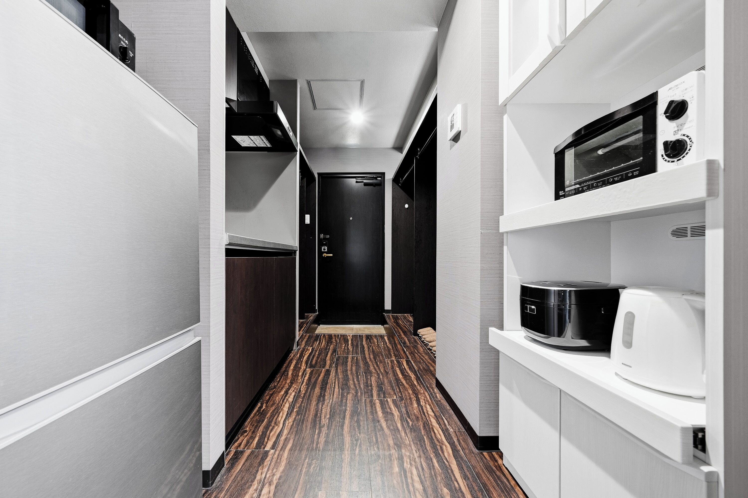 Fridge, microwave, stovetop, cookware/dishes/utensils