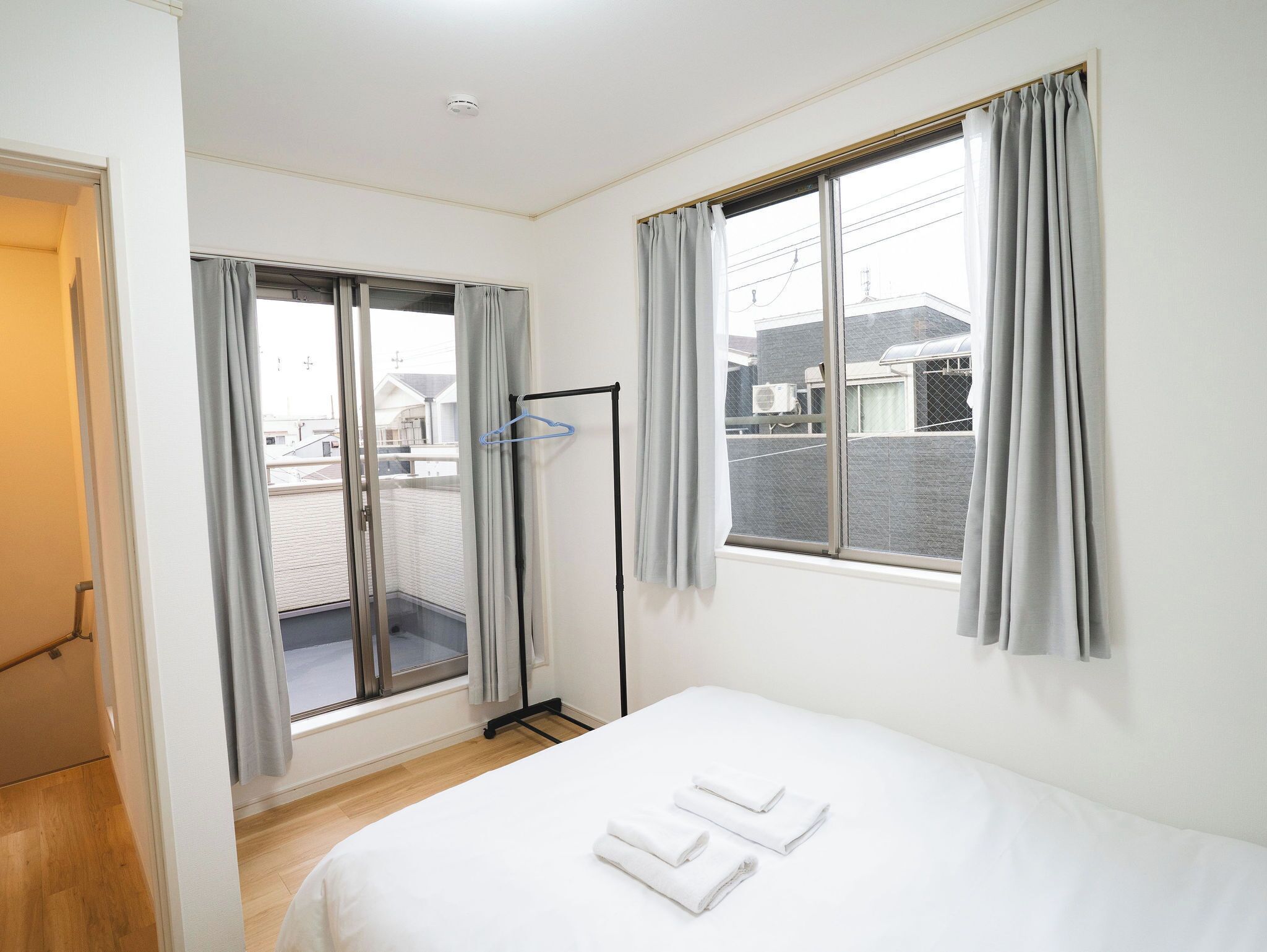 4 bedrooms, travel cot, free WiFi, bed sheets