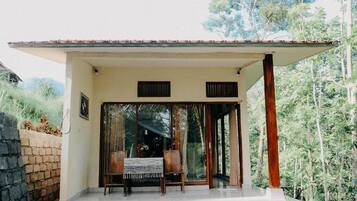 Deluxe Double Room, Garden View | Exterior