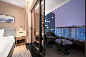 Executive Room | Egyptian cotton sheets, premium bedding, down duvets, memory-foam beds