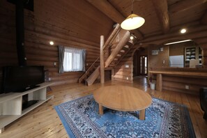Villa, letti multipli | Interni
