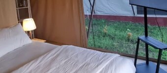 Tikumbar - Glamping, Cafe, Camping Ground & Campervan