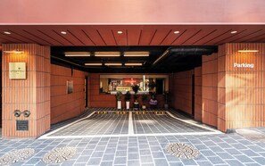 Exterior - Sinchon Urbanslow (Seoul)