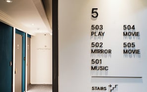 Interior - Sinchon Urbanslow (Seoul)