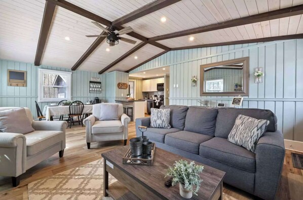 Living area - The Elevated Pine Escape | Hot Tub + Game Room (Albrightsville)