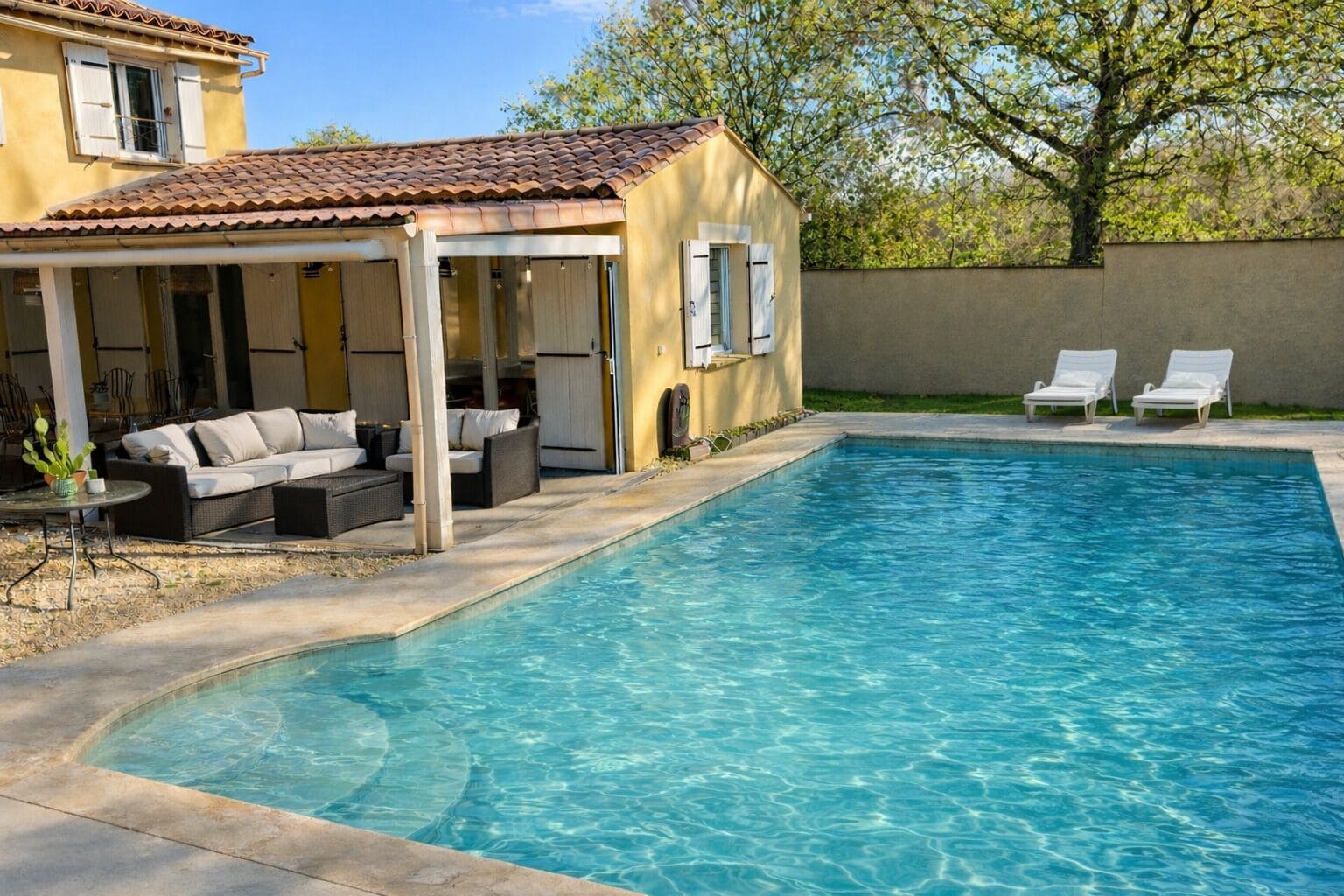 Piscina a l'aire lliure 