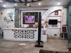 Lobby - Sai Mahal Hotel Near New Delhi Railway  (Delhi)