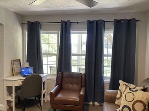 Smart TV - Butler Manor Serene 3BR Retreat Near Ocala Perfect To Gather Restore & Celebrate (Anthony)
