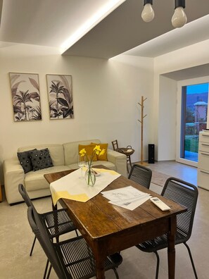 Dining - Vrbo Property (Zoagli)