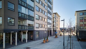Exterior - Bright 1BR Apt in Central Raisio | Balcony & Sauna (Raisio)