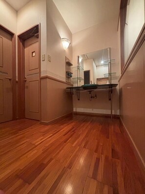 Bathroom - Junction (Hiyagon,Okinawa-city)