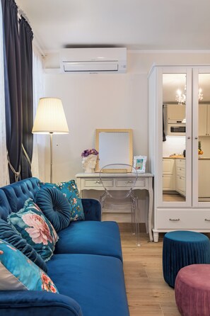 Living area - Vrbo Property (Split)