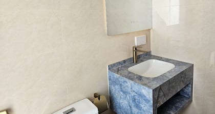 Perfect 3-bedroom house with AC in delightful Omadhoo