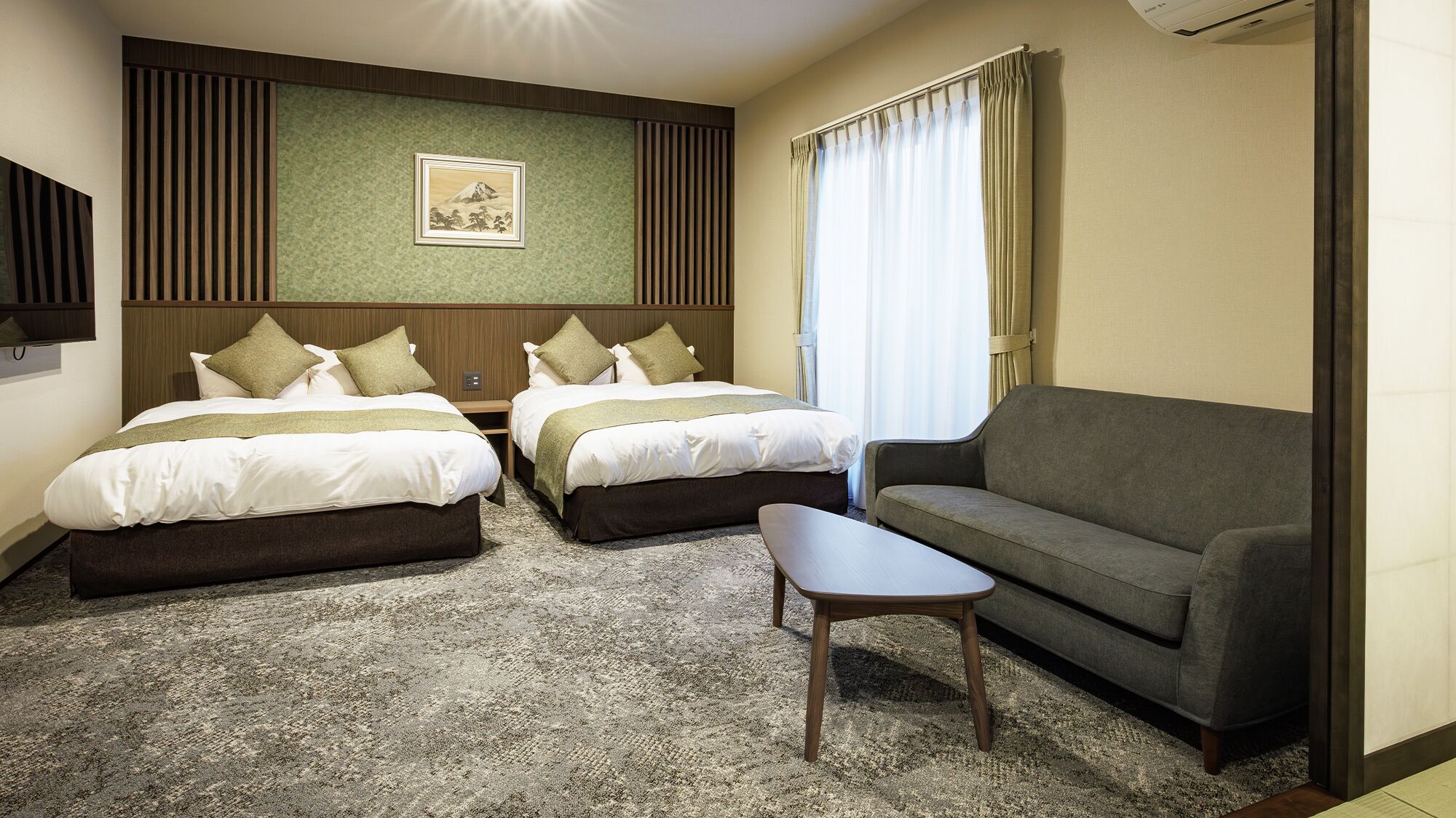 Habitación de estilo japonés con dos camas individuales | Wifi gratis