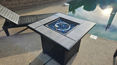 Luxury Home Hot Tub Spa Heated Pool Foosball Table Newly Remodel in Sacramento