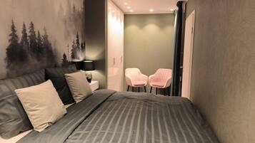 2 habitaciones, tabla de planchar con plancha, wifi y ropa de cama