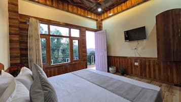 Superior Room, Mountain View | Free WiFi