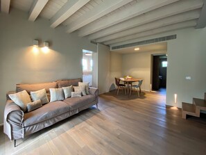 Apartment, Garden View | Living area