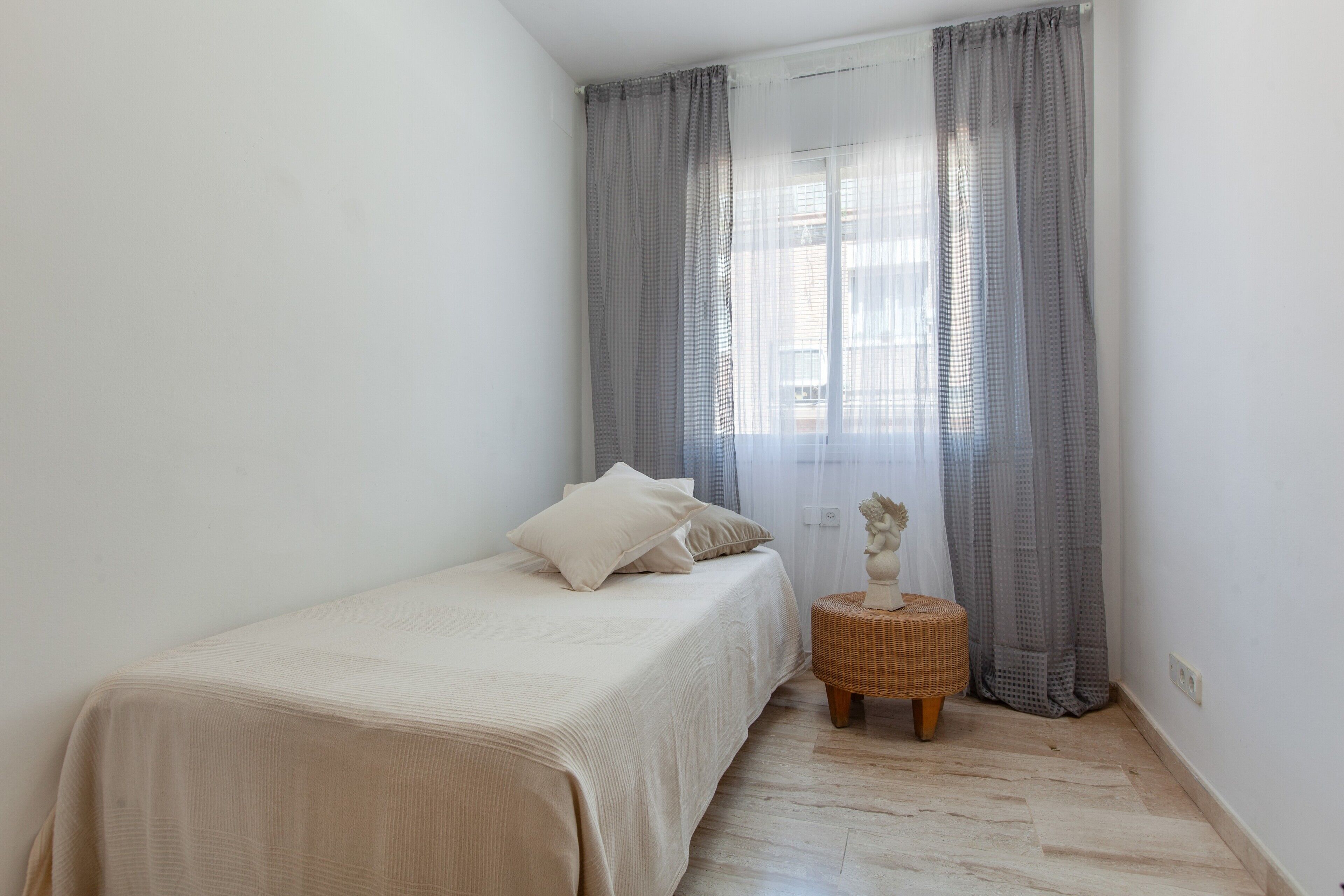 3 dormitorios, tabla de planchar con plancha, wifi y ropa de cama