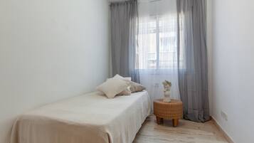 3 dormitorios, tabla de planchar con plancha, wifi y ropa de cama