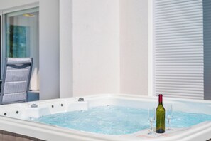 Family Villa, Multiple Bedrooms, 2 Bathrooms (Villa Maris) | Outdoor spa tub - Villa Maris (Sveta Nedelja)