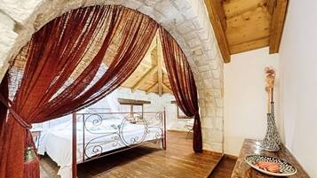 2 quartos, berço de viagem, Wi-Fi, roupa de cama