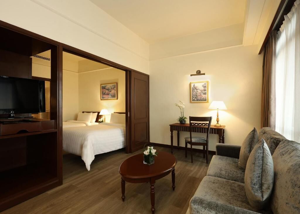 Superior Double or Twin Room, City View | Peti besi dalam bilik, meja, seterika/papan seterika, Wi-fi percuma 