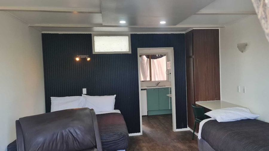 Kiwi Cove Motel
