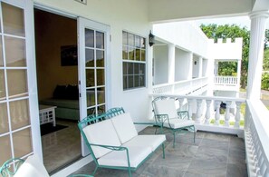 Property grounds - Castles in Paradise #C1 - by ZenBreak (Savannes)