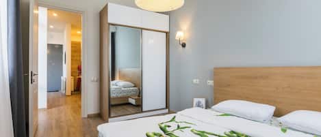 2 chambres, fer et planche Ă repasser, Wi-Fi gratuit, draps fournis