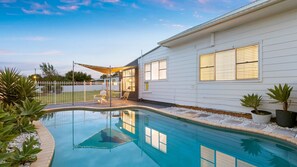 Pool - Vino Cottage – Cozy & Charming Retreat (Cessnock)