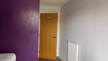 Iron/ironing board, WiFi
