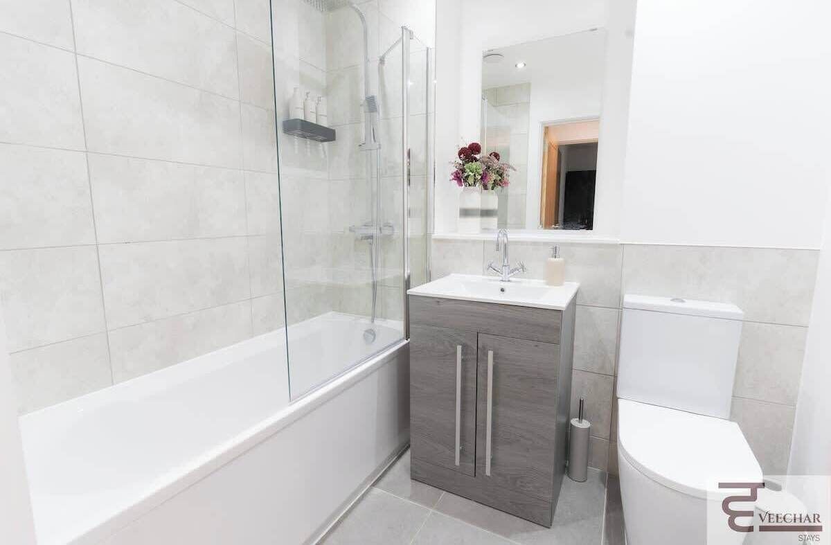 Shower, hair dryer, shampoo