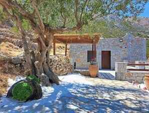 Terrace/patio - Luxury Suite of Villa Lagkadaki (Kotronas)