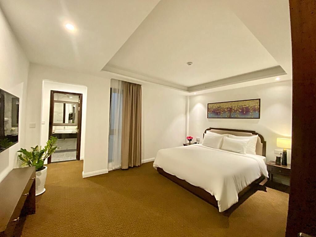 Phòng Suite Executive | Màn/rèm cản sáng, bàn ủi/dụng cụ ủi quần áo 