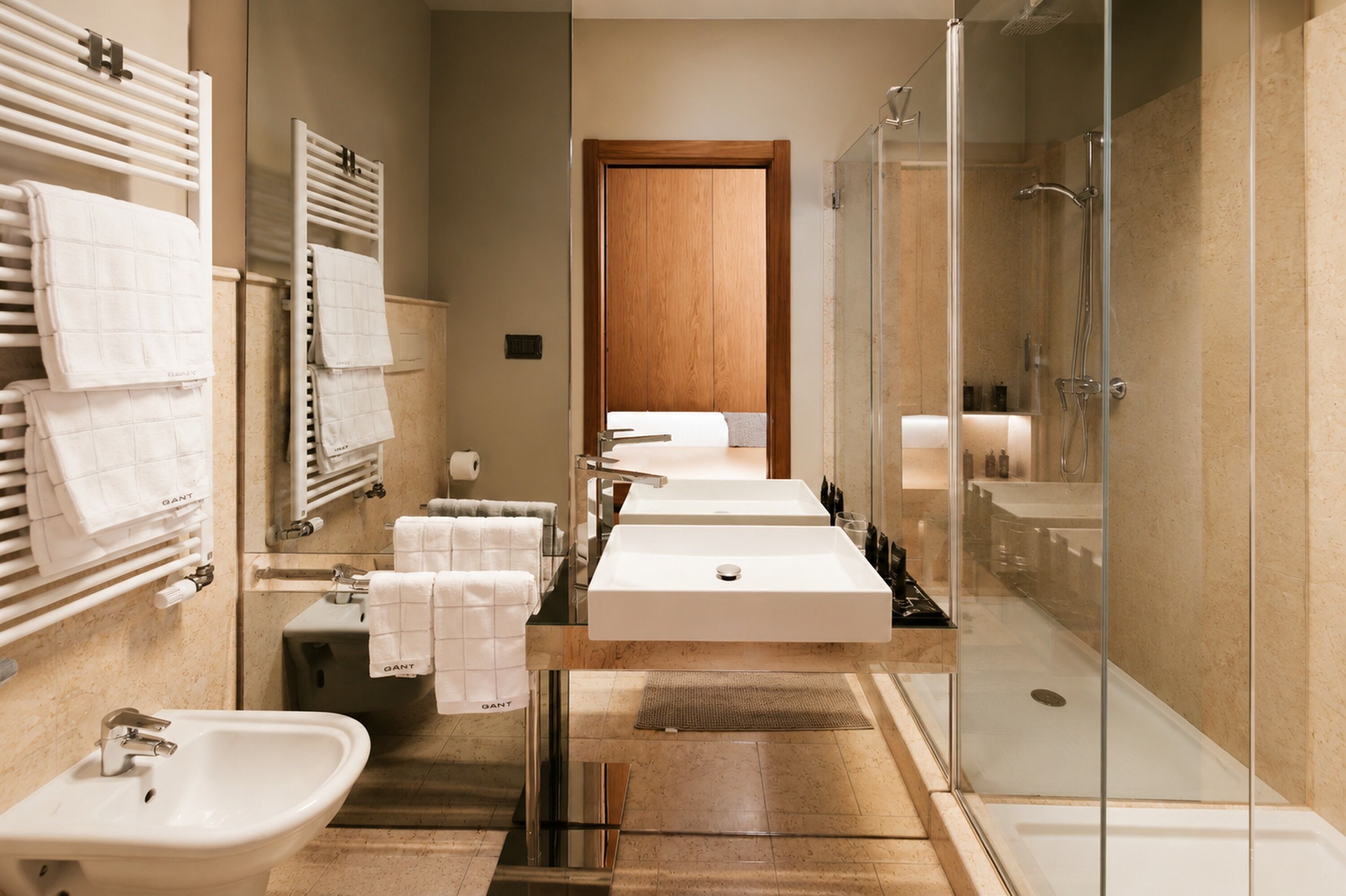 Deluxe-Apartment, Balkon, Seeblick | Badezimmer | Bidet