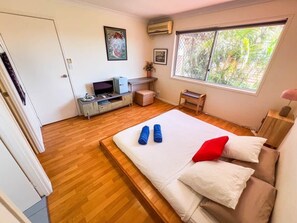 1 bedroom - Unique Japanese Ensuite Room futon tatami 3 people (Runcorn)