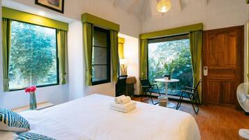 Grand Villa, Garden View