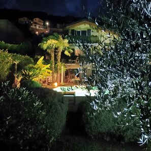 Exterior - Holiday Home in Villa with Private Pool, Lake View and Wi-Fi (San Gregorio)