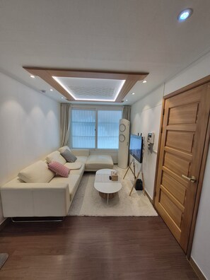 Televisión LED de 40 pulgadas con canales por cable 