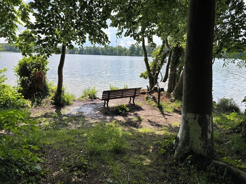 Giebelwohnung auf Gutshof. Idyllische Lage am Ruppiner See 1 Std. vor Berlin
