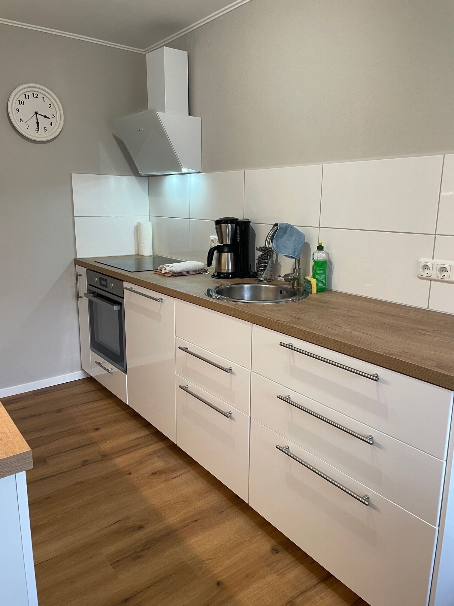 Oven, stovetop, dishwasher