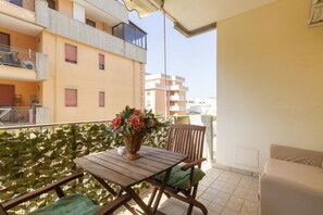 Outdoor dining - GuestHost - De Blasi House (Lecce)